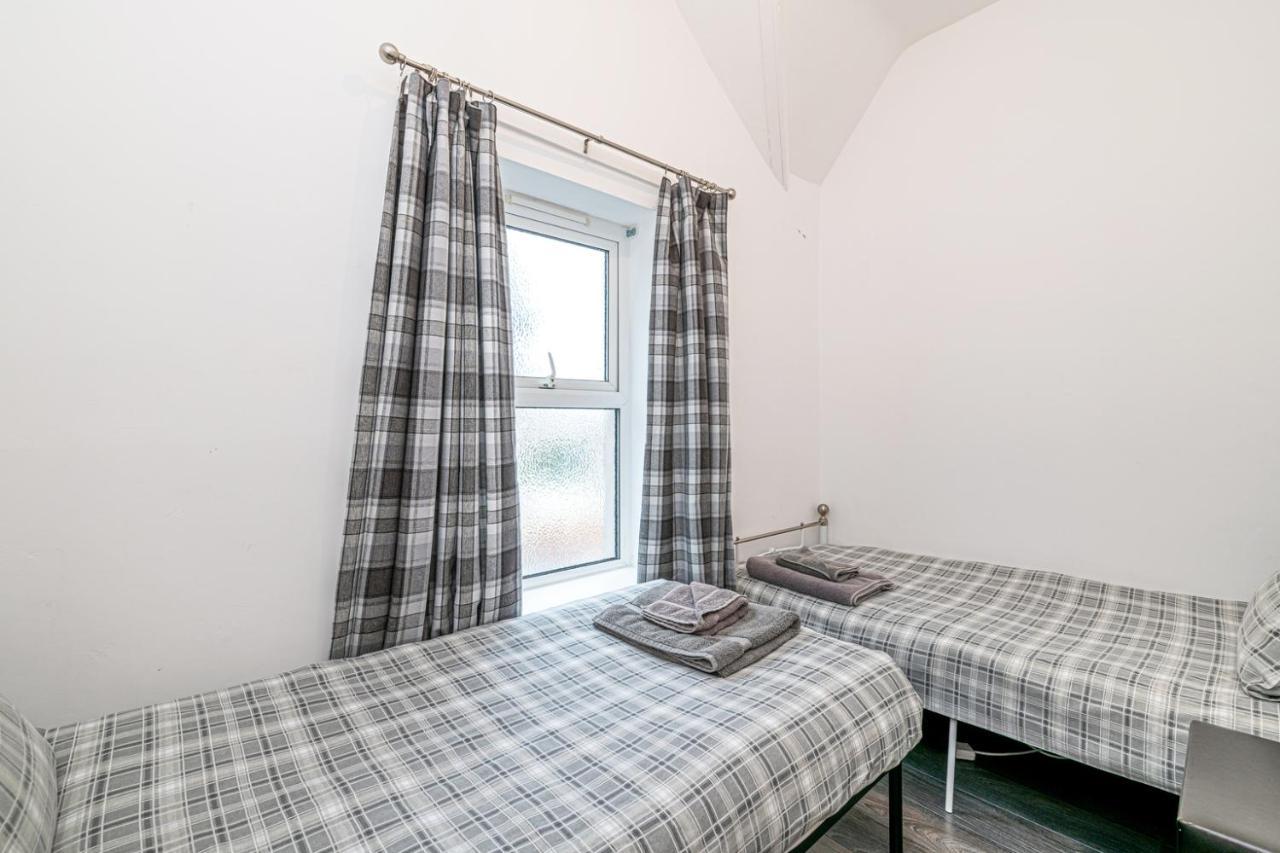 Two Bedroom Holiday Apartment Colwyn Bay Buitenkant foto